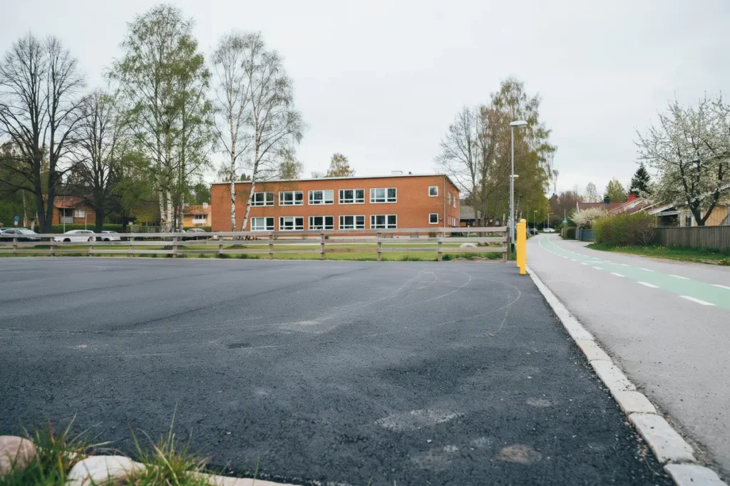 asfaltering av skolg rd och cykelstr k i tumba botkyrka