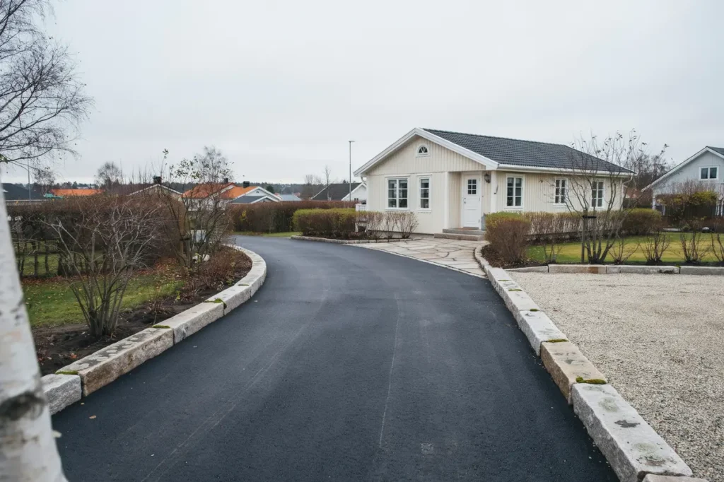 renovera uppfarten och h j helhetsintrycket smarta l sningar som kar v rdet p din villa